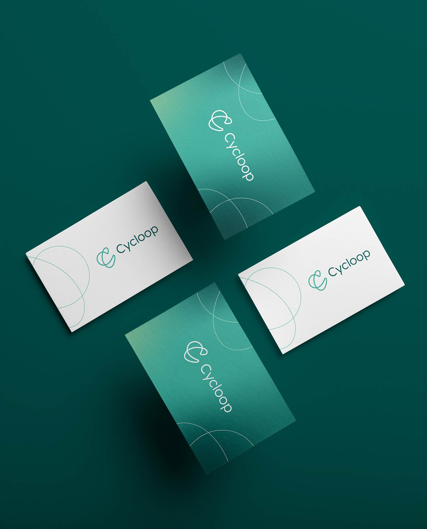 Logo e brand identity di Cycloop realizzato da SEBA! grafico di Gravellona Toce nel VCO di quattro diversi biglietti da visita verdi e bianchi